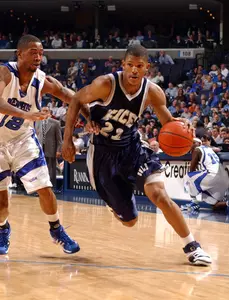 Morris Almond has set a Conference USA season record by scoring 772 points in 2007.