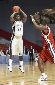Rice sophomore Rodney Foster scored a career-high 24 points in the Owls' 84-77 loss to Tulane Saturday.