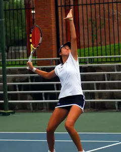 Ana Guzman has advanced to the 3rd round in the Midland Invite