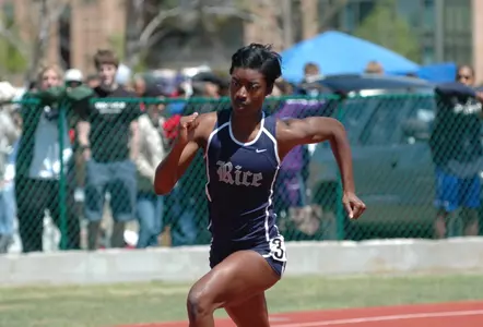 Brittany Washington has been named a recipient of the Conference USA Spirit of Service Award.