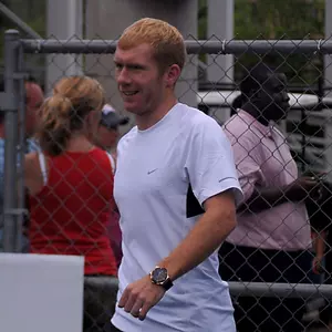 <b>United's Paul Scholes was one of the players at Rice Monday.</b>