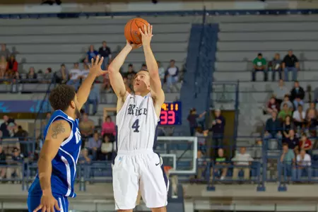 Connor Frizzelle scored his 1,000th career point against Lamar.
