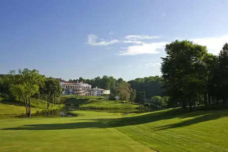 Michael Whitehead's first round at the U.S. Open was highlighted by a birdie on No. 18 at Congressional Country Club.