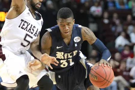 Dylan Ennis scored a game-high 18 points and had a career-high 10 rebounds in the Owls' game at Southern Miss.