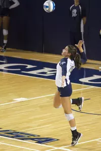 Daniela Arenas had a career-high 20 digs