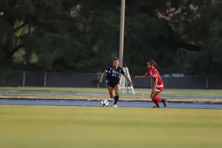 <b>Quinny Truong</b><br>Will Rice College