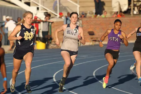 Keltie John won the 800 meters