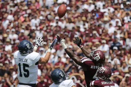 <b>Jordan Taylor</b> made three spectacular plays among his seven catches for 69 yards and a touchdown.