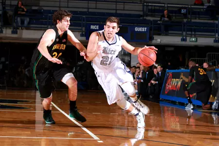 <b>Drew Bender</b> matched a season high with eight points on Thursday.