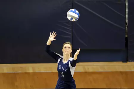Kimberly Vaio and the Owls head to Florida this weekend for their final road contests of 2014.
