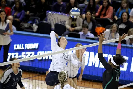 Senior Lizzy Bache and the Owls will host Marshall and UTSA this weekend.