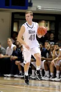 Oregon native Seth Gearhart led the Owls with 14 points on Friday.