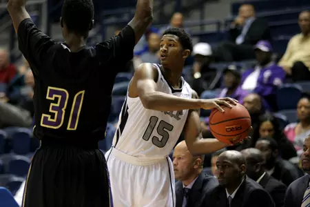 Freshman <b>Bishop Mency</b> has scored 11 points in both of Rice's games.
