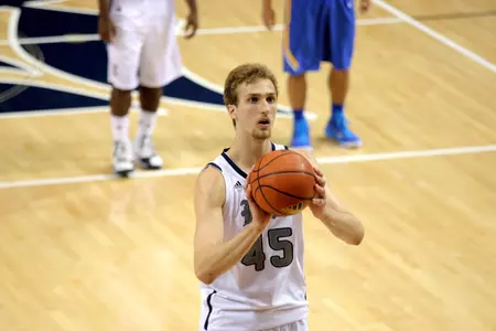 <b>Nate Pollard</b> and the Owls face Mercer on Thanksgiving night in Anchorage.