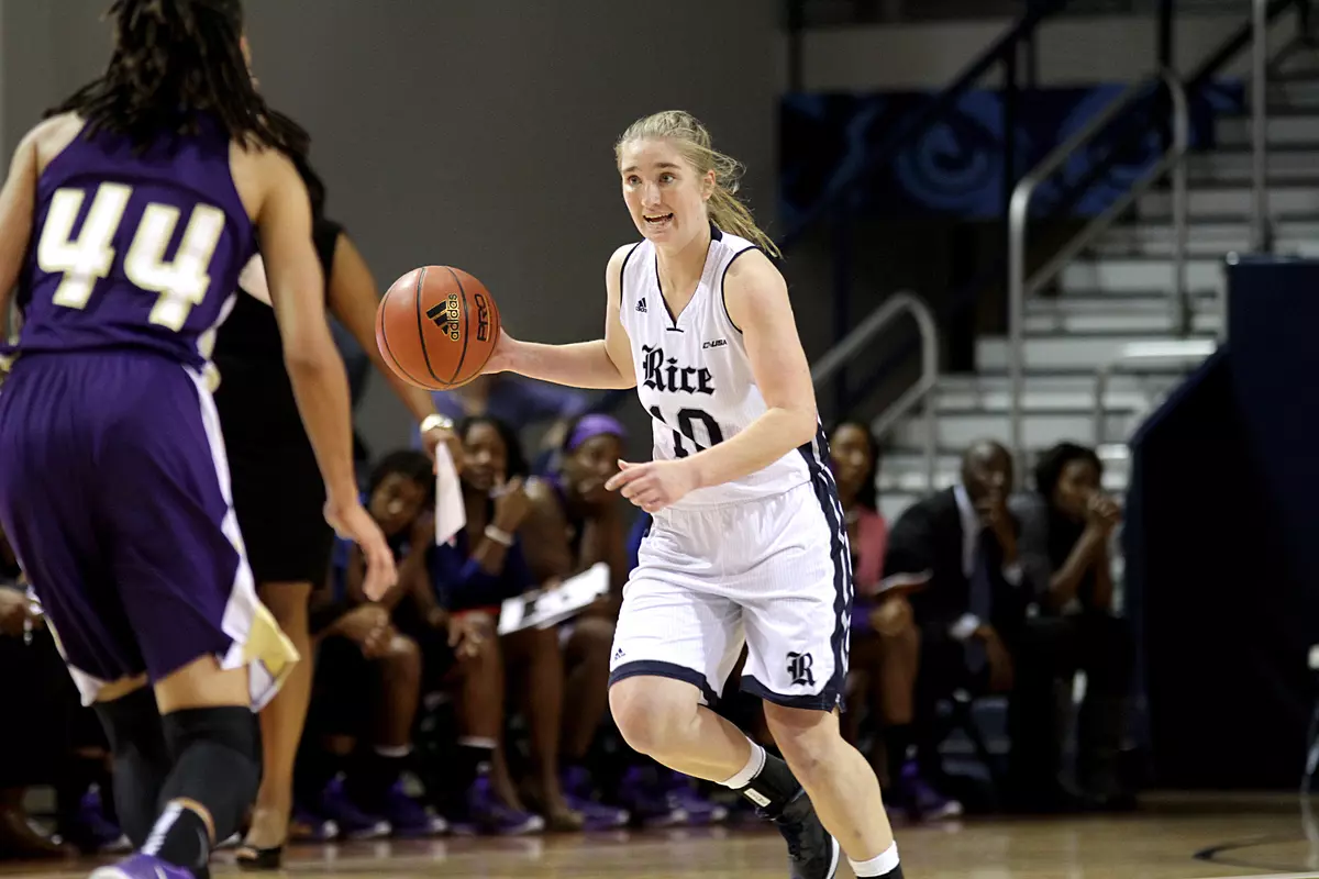 Wendy Knight scored a career-high 8 points in the Owls 61-33 win over Alcorn St.