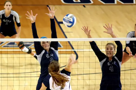 Jillian Humphrey recorded her 400th career block in Saturday's loss to UL.