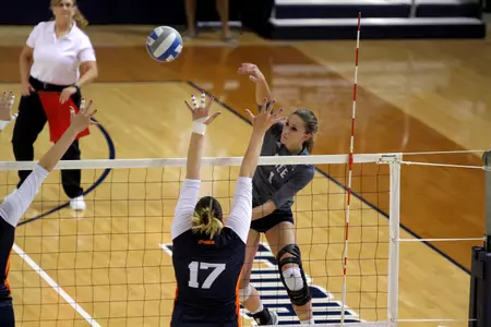 Noelle Whitlock had 14 kills in the Owls' 3-0 win over Southern Miss.