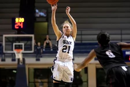 Gabrielle Stanton and the Owls next face Baylor on Dec. 2 in Waco.