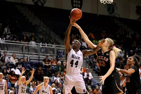 Adaeze Obinnah and the Owls take on the Baylor Lady Bears Wednesday evening in Waco.