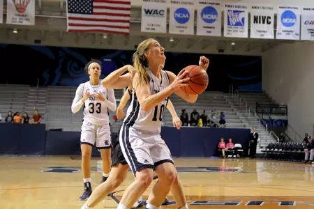 Wendy Knight scored a career-high 14 points vs. Texas Southern.