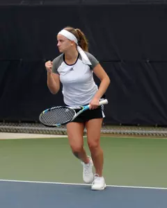 Solomiya Zinko delivered the clinching point for the Owls