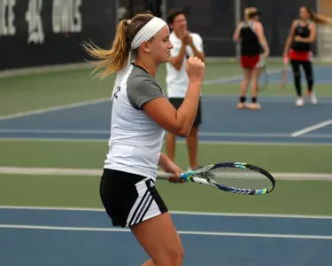 Solo Zinko delivered the clinching point for the Owls.