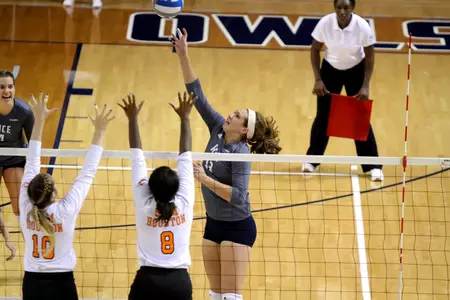 Stephanie Mendivil was one of three Owls with nine kills in the win over SFA.