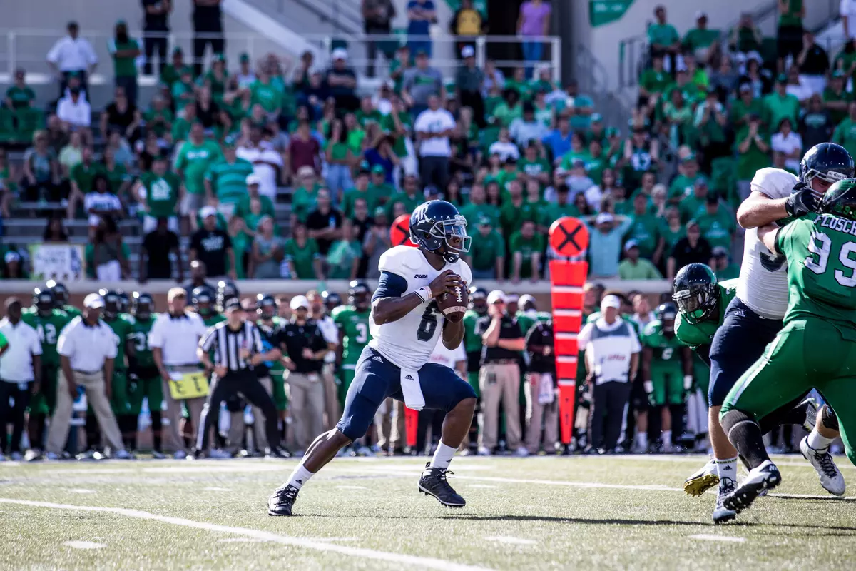Driphus Jackson threw for a career-high 373 yards
