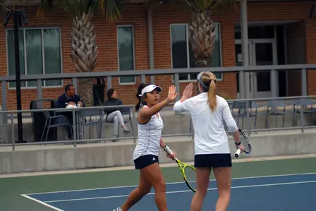 Wendy Zhang and Lindsey Hodge fought back from a late deficit to capture the doubles point for the Owls.