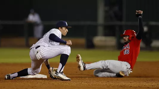 Cruz, Trei action vs Arizona 1