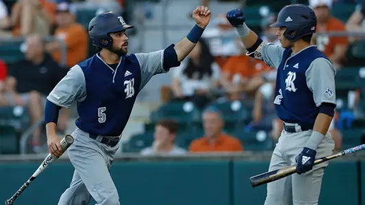 Beaulaurier and Cruz action at Texas