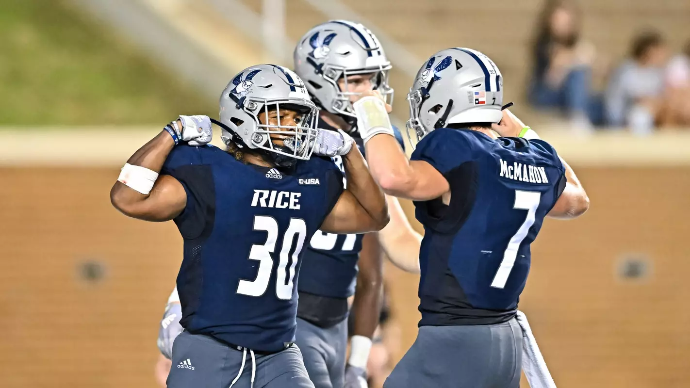 September 10, 2022: Rice Owls running back Ari Broussard (30) runs the ball for a touchdown during a regular season game against the Louisiana Ragin Cajuns at Rice Stadium in Houston, Texas. (Mandatory Credit: Maria Lysaker | Rice Athletics)