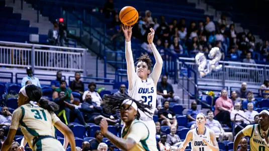 WBB Ashlee Austin
