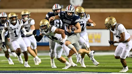 November 02, 2024, Houston, Texas, US: Dean Connors During a game between the Navy Midshipmen and the Rice Owls at Rice Stadium. The Owls defeated the Midshipmen 24-10. Mandatory Credit: Maria Lysaker | Rice Athletics