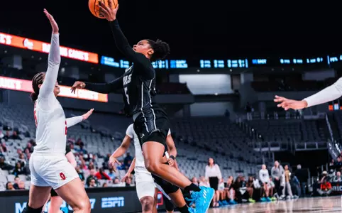 WBB23-24 Destiny Jackson AAC SF