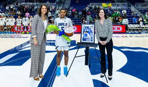 WBB23-24 Destiny Jackson senior day