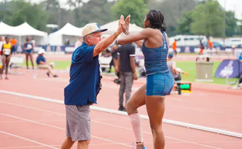 Jim Bevan, Savannah Simms