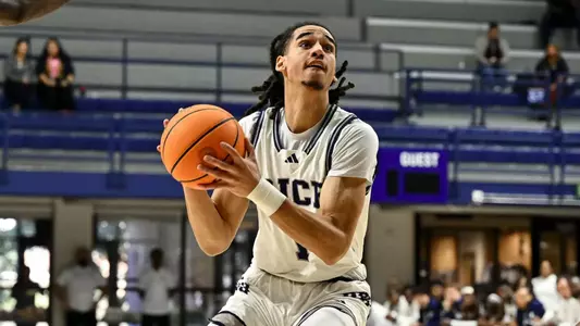 December 19, 2024, Houston, Texas, US: During a game between the University North Texas Dallas Trailblazers and the Rice Owls at Tudor Fieldhouse. Mandatory Credit: Maria Lysaker | Rice Athletics