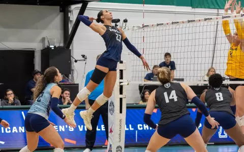 VB vs Wichita State (11/22/2025)