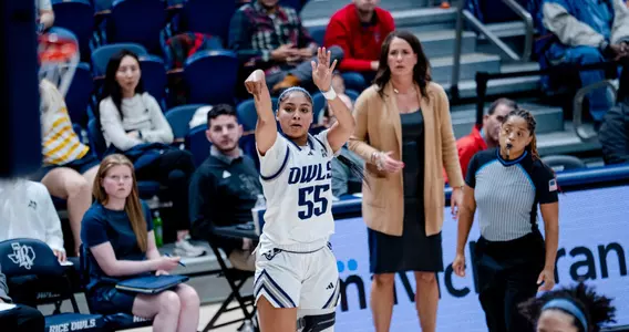 WBB24-25 Victoria Flores