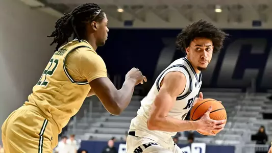 February 19, 2025, Houston, Texas, US: During a game between the UAB Blazers and the Rice Owls at Tudor Fieldhouse.  Mandatory Credit: Maria Lysaker | Rice Athletics