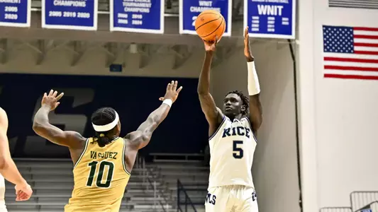 February 19, 2025, Houston, Texas, US: During a game between the UAB Blazers and the Rice Owls at Tudor Fieldhouse.  Mandatory Credit: Maria Lysaker | Rice Athletics