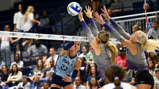 September 20, 2025, Houston, Texas, US: During the match between the TCU Horned Frogs and the Rice Owls at Tudor Fieldhouse. Mandatory Credit: Maria Lysaker | Rice Athletics