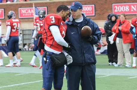 Gray Over 100 Yards Again, But Spiders Fall To UMass