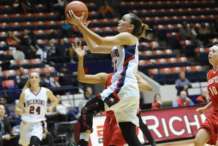 Bilney Unleashes On Terriers, Spiders Win Third Straight