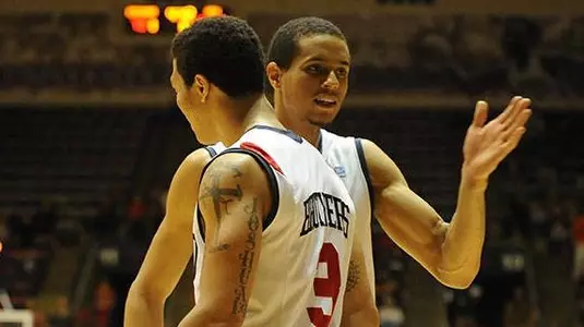 Spiders Play At UCLA Friday