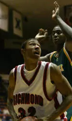 Spiders Crawl Past Pirates in Overtime, 67-65