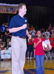 Men's Basketball Plays In Charity Game That Raises $2,375 For Arthritis Foundation
