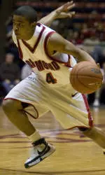 Men's Basketball Holds Down Nation's Top-Scoring Team In 71-69 Win