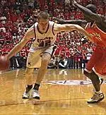 Men's Basketball Falls To Syracuse, 62-46